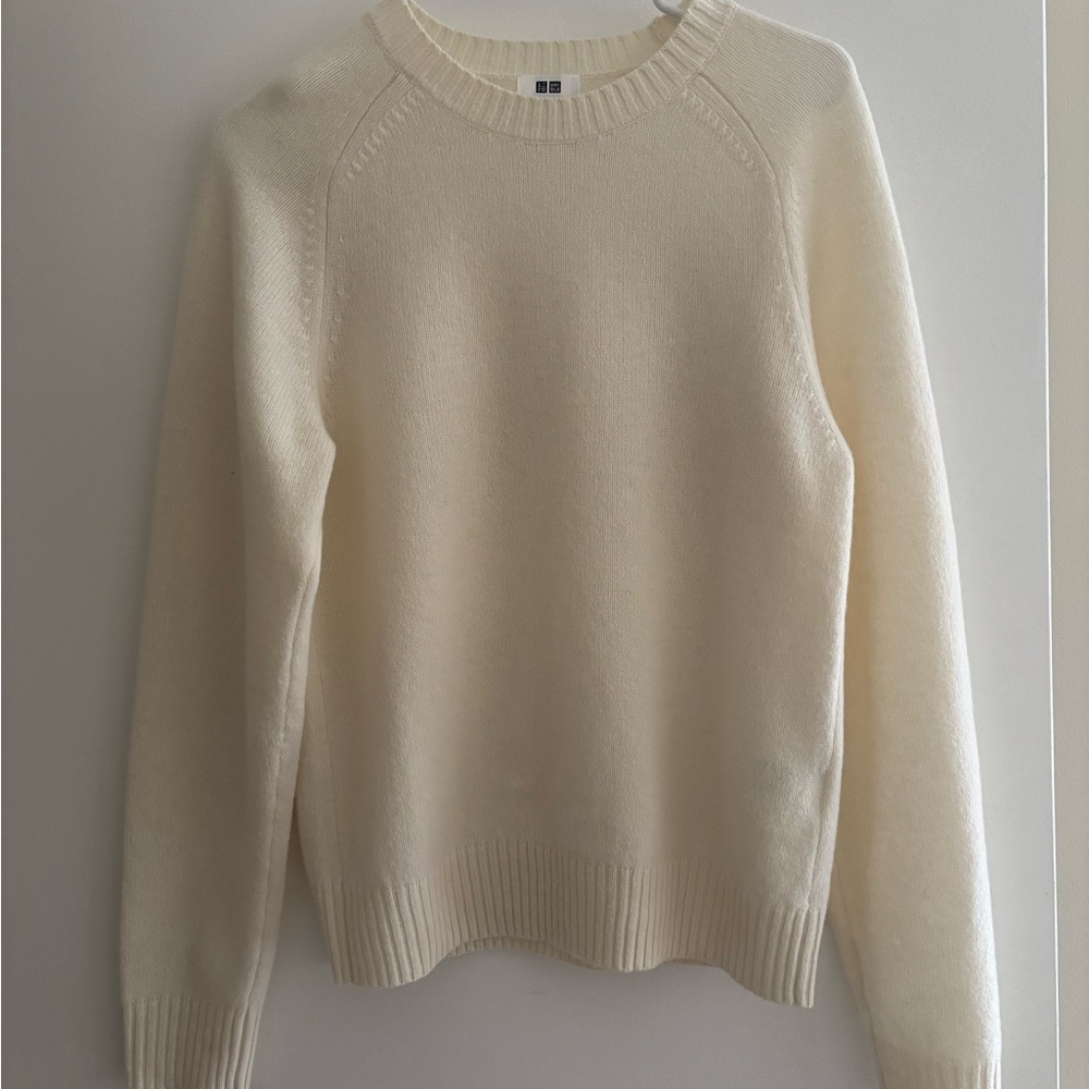 Uniqlo premium wool sweater